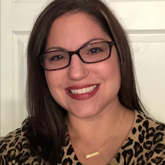 Meet your Posher, Heather - Picture 3 of 3